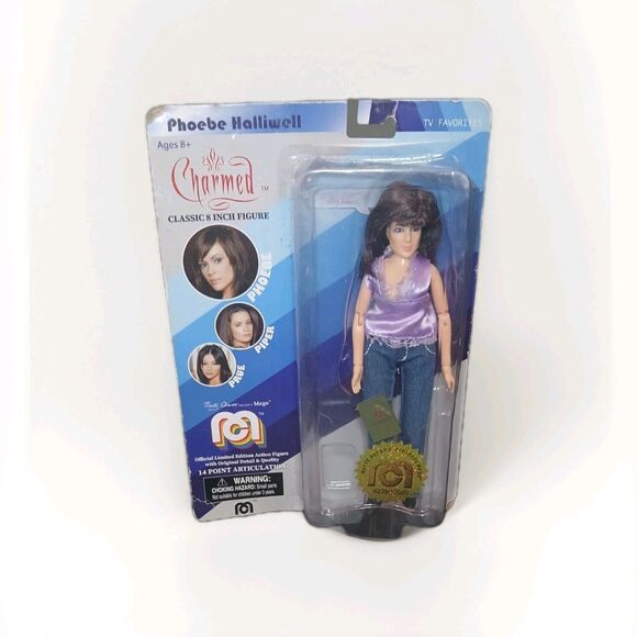 Phoebe Halliwell Charmed Classic Figure Mego 8” #6235/10000 NIB - Damaged Box - Picture 1 of 3
